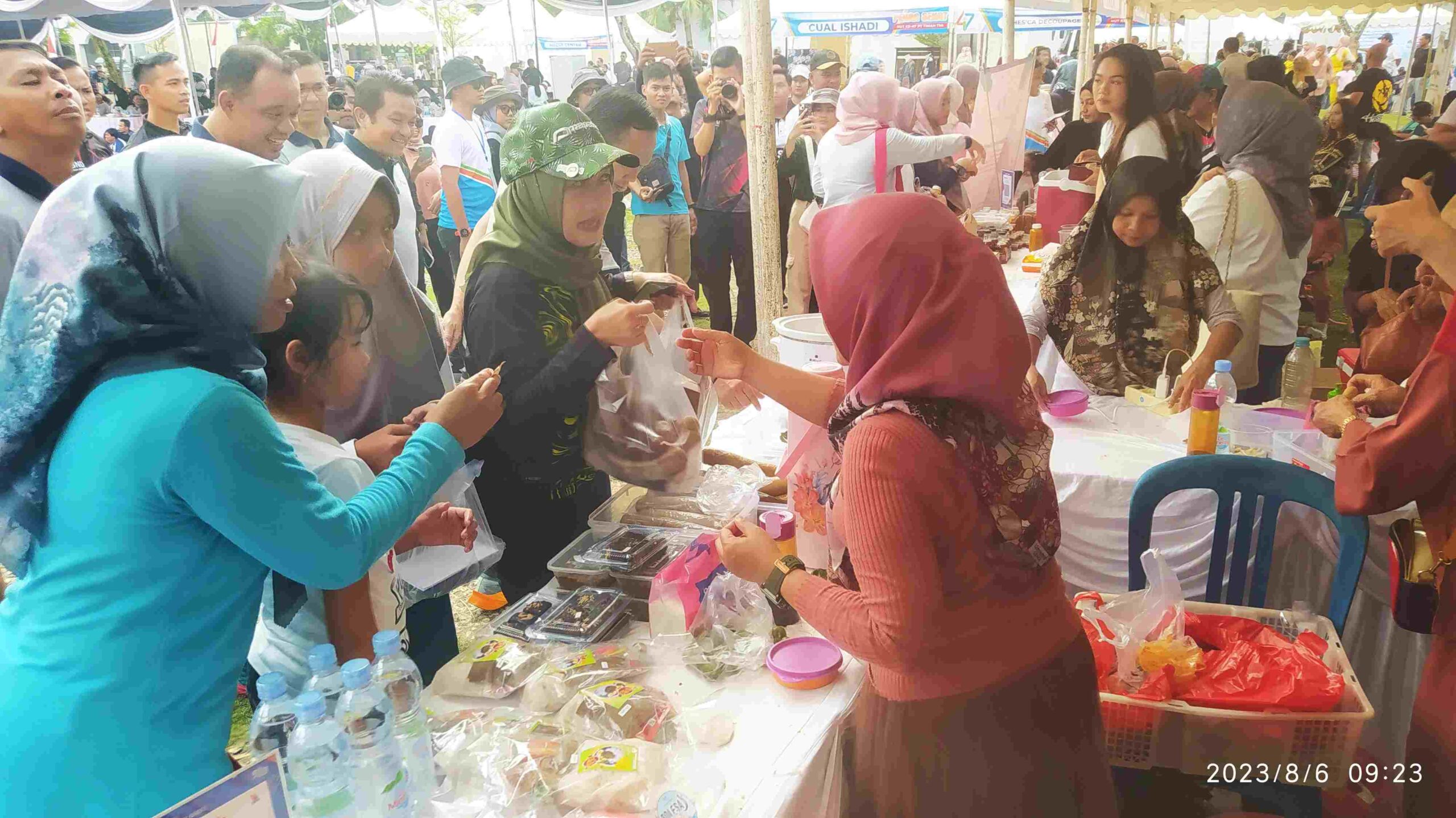 Mobil Sehat Dan Pelaku Umkm Mitra Binaan Ramaikan Pekan Sehat Pt Timah