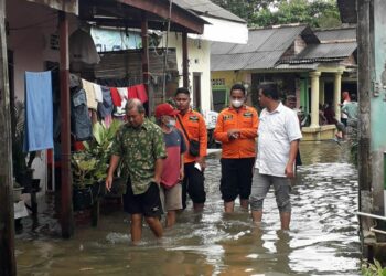 Pantau Lokasi Banjir di Pangkalpinang, Warga Keluhkan Tambang Ilegal kepada Dewan