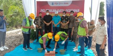 Molen Letakan Batu Pertama Pembangunan Pasar Ikan dan Buah di Selindung