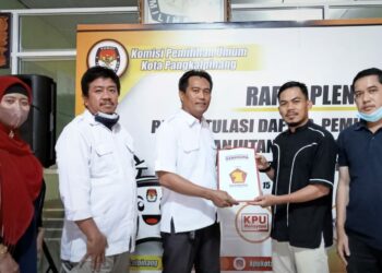 DPC Gerindra Pangkalpinang Serahkan SK Kepengurusan Baru ke KPU Kota