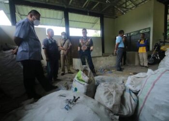 Pastikan Gapoktan Mandiri Terima Bantuan Pupuk Pemerintah, Komisi II DPRD Babel Cek Lokasi