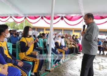 Gubernur Ajak Umat Muslim Saling Mengingatkan untuk Beribadah
