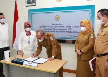 Wali Kota Pangkalpinang Serahkan LKPD unaudited Tahun Anggaran 2021