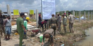 Tegas! Pemkab Bangka Pasang Plang Peringatan Pembongkaran Pagar Milik PT SMP