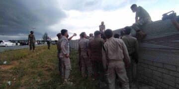 Dianggap Berdiri di Tanah Pemda dan Tanpa IMB, Pemkab Bangka Bongkar Pagar Milik PT SMP