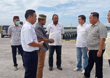 Komisi III DPRD Babel Tinjau Operasional Pelabuhan Tanjung Batu Belitung