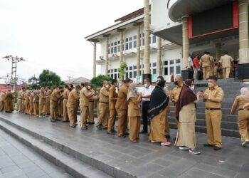 Wali Kota Pangkalpinang Lantik PPPK dan Serahkan SK CPNS Formasi 2021