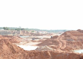 Ridwan Djamaluddin Cek Lokasi Tambang Ilegal di Kawasan Menumbing, Begini Reaksinya