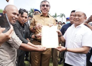 Temui Penambang Rakyat, Ketua DPRD Babel Sebut Akan Mencarikan Solusi yang Terbaik