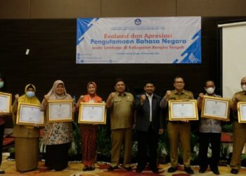 Evaluasi dan Apresiasi Pengutamaan Bahasa Negara, Kabupaten Bangka Tengah Raih Tujuh Penghargaan