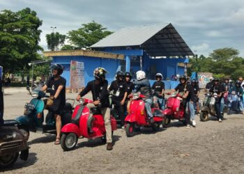 Vespa Bateng Day, Ribuan Orang Padati Alun-alun Kota Koba