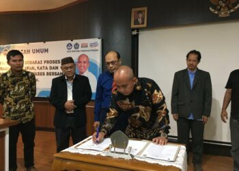 Jadi Pembicara di Kampus STIE Pertiba, Wali Kota Molen Sampaikan Ini ke Mahasiswa