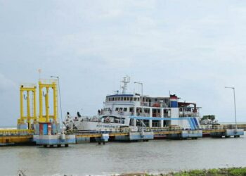 Pj Gubernur Babel Tinjau Aktivitas Pelabuhan Tanjung Kalian