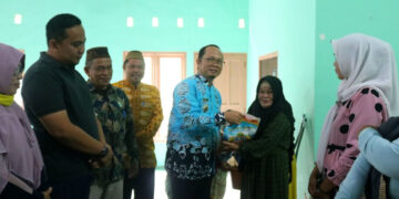 Sosialisasikan Program BSPS ke Warga, Bupati Bangka Tengah Algafry: gunakan sebagaimana mestinya
