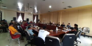 Datangi Kantor DPRD Pangkalpinang, Warga Keluhkan Bau Sampah Menyengat dari TPA Parit 6