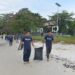 Karyawan PT Timah Tbk Gotong Royong Bersihkan Pantai Nek Aji Toboali 
