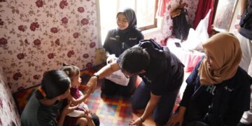 Bersama Relawan Bakti BUMN, PT Timah Tbk Berikan Makanan Tambahan dan Edukasi tentang Stunting di Beltim