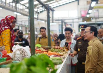 Pastikan Stok Ramadhan dan Idul Fitri Aman, Bupati Algafry Sidak Pasar Modern Koba