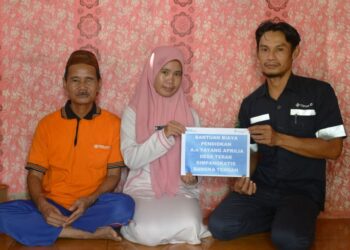 PT Timah Tbk Bantu Biaya Kuliah Rispa dan Yayang Warga Bangka Tengah