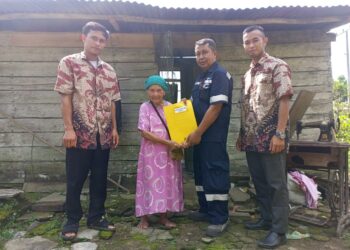 Kolaborasi PT Timah Tbk dan TNI Bangun Rumah Layak Huni untuk Nenek Sarimah