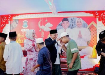 Bang Molen Dan Yuk Monica Gelar Halal Bi Halal Di Kediaman Rumah Dinas Wali Kota