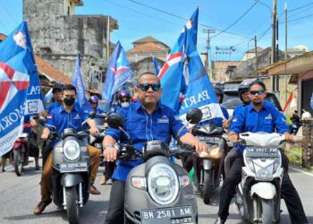 Dian Rasyid Hantarkan Bacaleg Partai Demokrat Datangi Kantor KPU, Targetkan Raih Kursi Pimpinan di Pemilu 2024