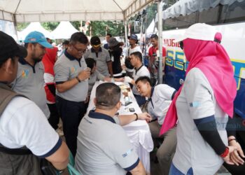 Mobil Sehat PT Timah Tbk Diserbu Warga Bangka Selatan di Pekan Sehat PT Timah Tbk, Ratusan Orang Ikut Berobat Gratis