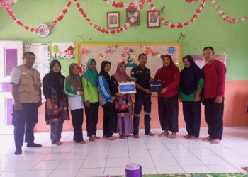 Dukung Peningkatan Kualitas Pendidikan Anak Usia Dini, PT Timah Tbk Serahkan Bantuan untuk TK dan PAUD Cendrawasih Tempilang