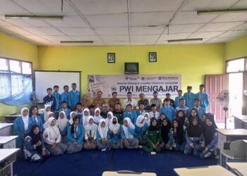 Kolaborasi dengan PWI Bangka Barat, PT Timah Tbk Sampaikan Inovasi Sosial ke Pelajar di Bangka Barat