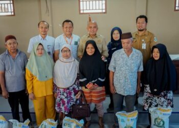 Walkot Pangkalpinang Salurkan 11,89 Ton Beras Di Kecamatan Gerunggang