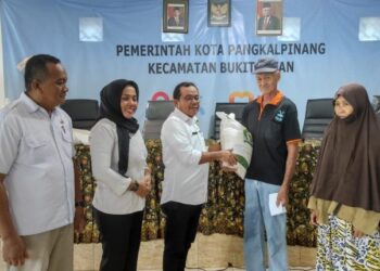 Pemkot Pangkalpinang Salurkan 13,47 Ton Bantuan Beras Cadangan Pangan ke Masyarakat