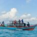 PT Timah Tbk Bersama Kelompok Nelayan Ridho Ilahi Bersatu Tenggelamkan Atraktor Cumi di Laut Rebo, Nelayan Berharap Hasil Tangkapan Meningkat