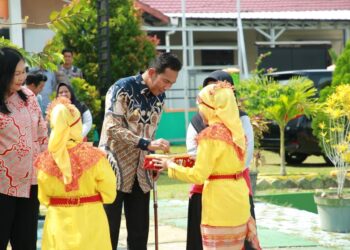Kunjungi SLB Negeri Tanjung Pandan, Pj Suganda Kagum Dengan Talenta Anak Didik