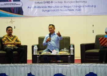 Ketua DPRD Babel Berpesan Kepada Mahasiswa Polman Agar Menjadi Pioneer Dalam Pembangunan Daerah