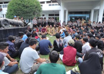 Respon Penolakan Tambang Laut di Teluk Kelabat, Ini Janji Pj Gubernur ke Nelayan