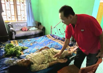 Mina Terharu saat Ibunya Terbaring Sakit Mendapat Perhatian Rudianto Tjen