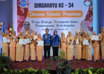 Pj Lusje Ajak Anggota DWP Tingatkan Kemampuan Dan Keterampilan