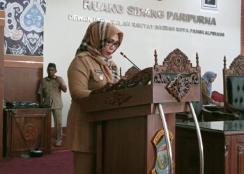Pj Walikota Pangkalpinang Hadiri Paripurna Penyampaian Tiga Raperda