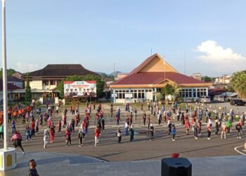 Pj Wali Kota Ikuti Senam Kebugaran Jasmani Bersama ASN Dan PHL Pemkot Pangkalpinang