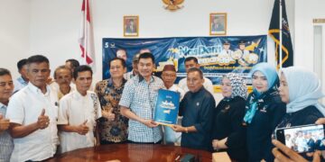 Setelah Hidayat Arsani, Naziarto Datangi Markas DPW Nasdem Babel Ambil Formulir Pendaftaran