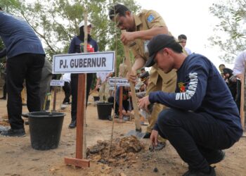 Polda Babel Gallakan Gerakan Penanaman Pohon, Pj Sekda Fery Aprianto: Pemprov Babel selalu mendukung