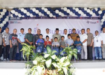 Antusias Warga Ikuti Khitanan Massal dan Donor DarahBulan Bakti HUT ke-48 PT Timah di Pulau Belitung,