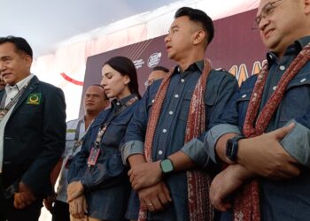 Yusril Ihza Mahendra Dampingi Paslon Erzaldi-Yuri Daftar ke KPU Babel