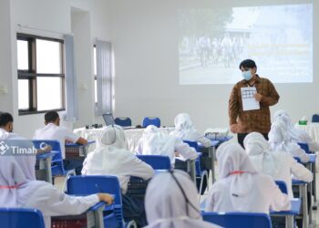 Program Timah Mengajar untuk Kalangan Guru dan Siswa
