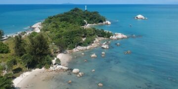 Dibalik Pro Kontra Tambang Laut di Desa Batu Beriga, Terselip Keindahan Pantai dan Kaya Tradisinya
