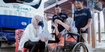 Mobil Sehat PT Timah Berikan Pelayanan Kesehatan Bagi Ratusan Warga di Nelayan 2 Sungailiat