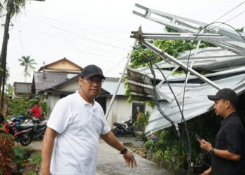 Pj Gubernur Babel Sambangi Warga Terdampak Bencana Angin Puting Beliung