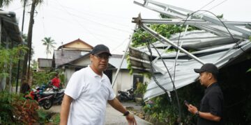 Pj Gubernur Babel Sambangi Warga Terdampak Bencana Angin Puting Beliung