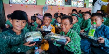 Program Makan Bergizi PT Timah di Bangka Tengah Disambut Baik Sekolah hingga Orang Tua Siswa