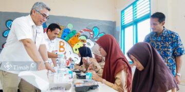 PT Timah Dukung Makan Bergizi Bersama Anak Berkebutuhan Khusus di SLB Negeri Mentok